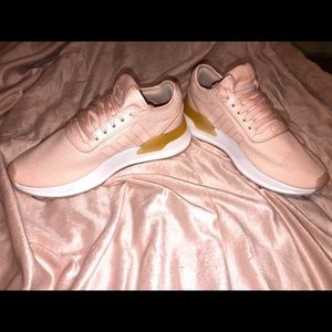 NWT Adidas Icy Peachy 🍑 Pink Sneakers & matching Fanny
